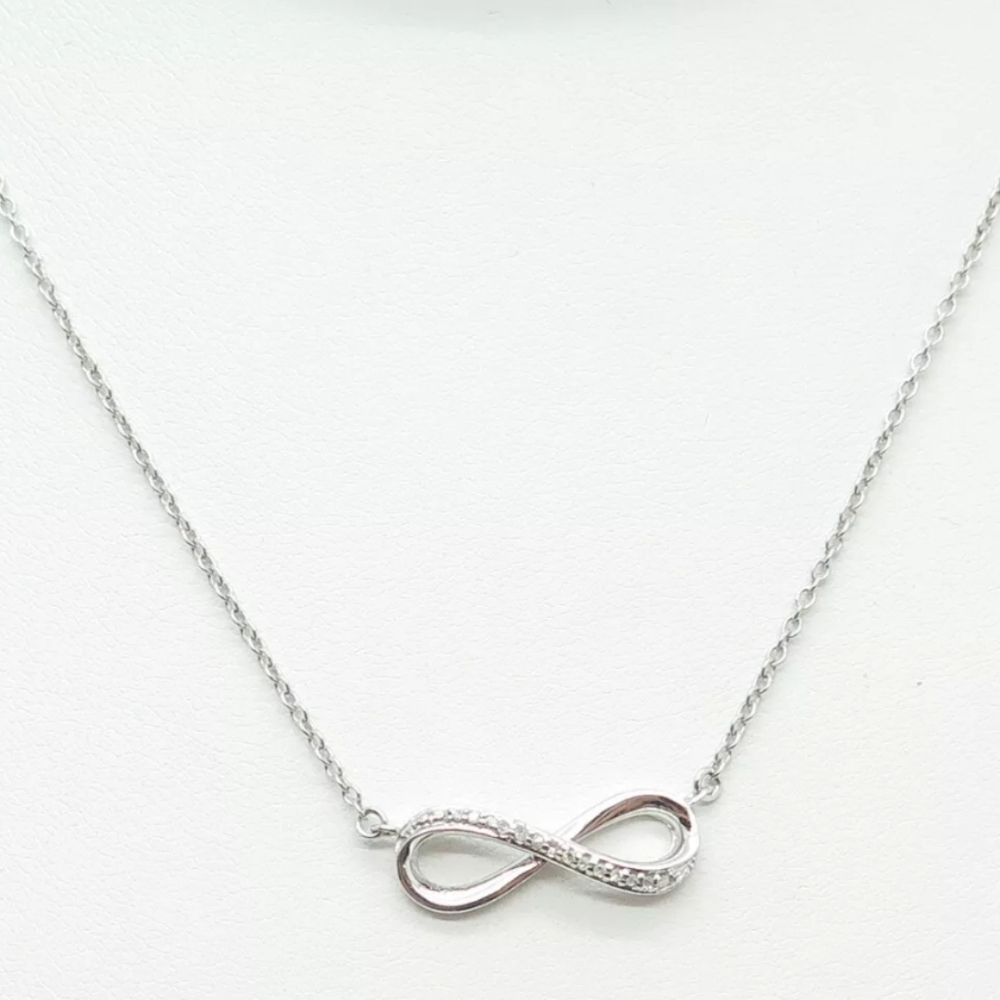 NWOT sterling silver diamond infinity necklace